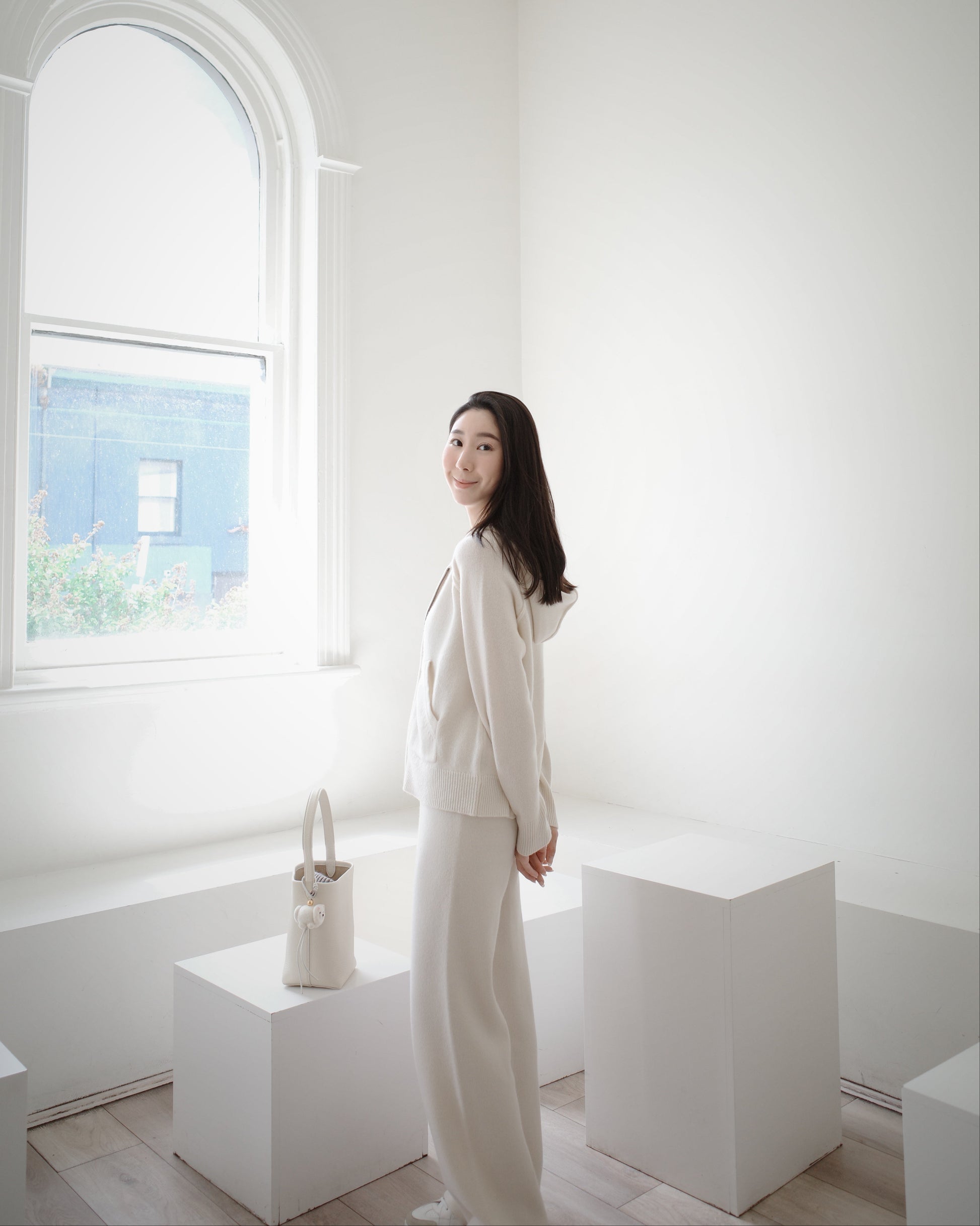 The Leila Cashmere Relaxed-Fit Zip Jacket