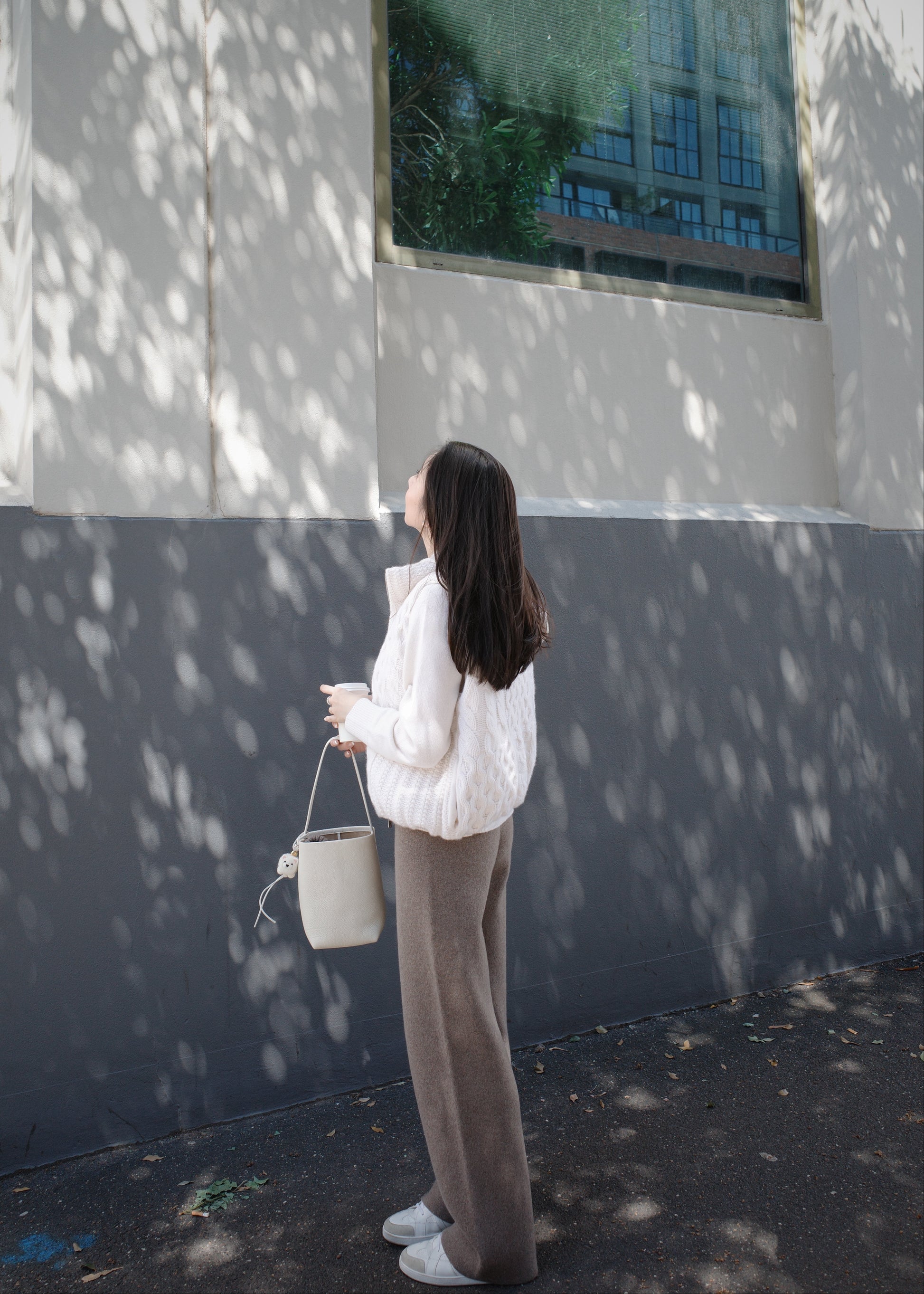 The Anah Thick Cashmere Wide-Leg Trouser