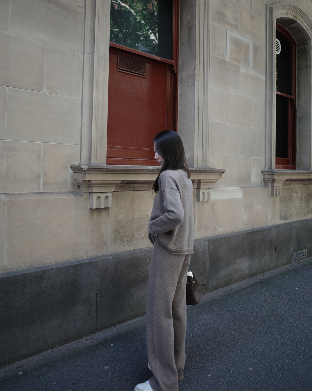 The Anah Thick Cashmere Wide-Leg Trouser