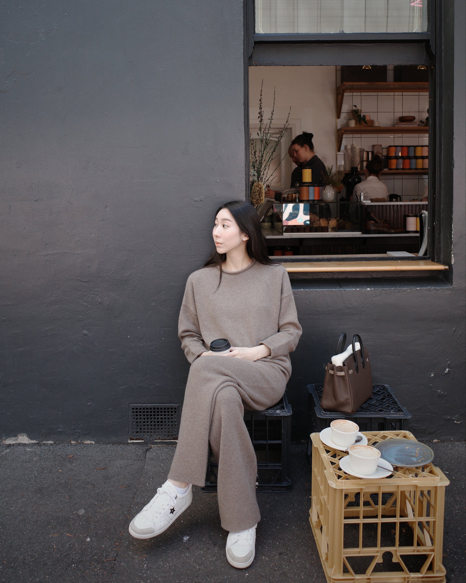 The Anah Thick Cashmere Wide-Leg Trouser