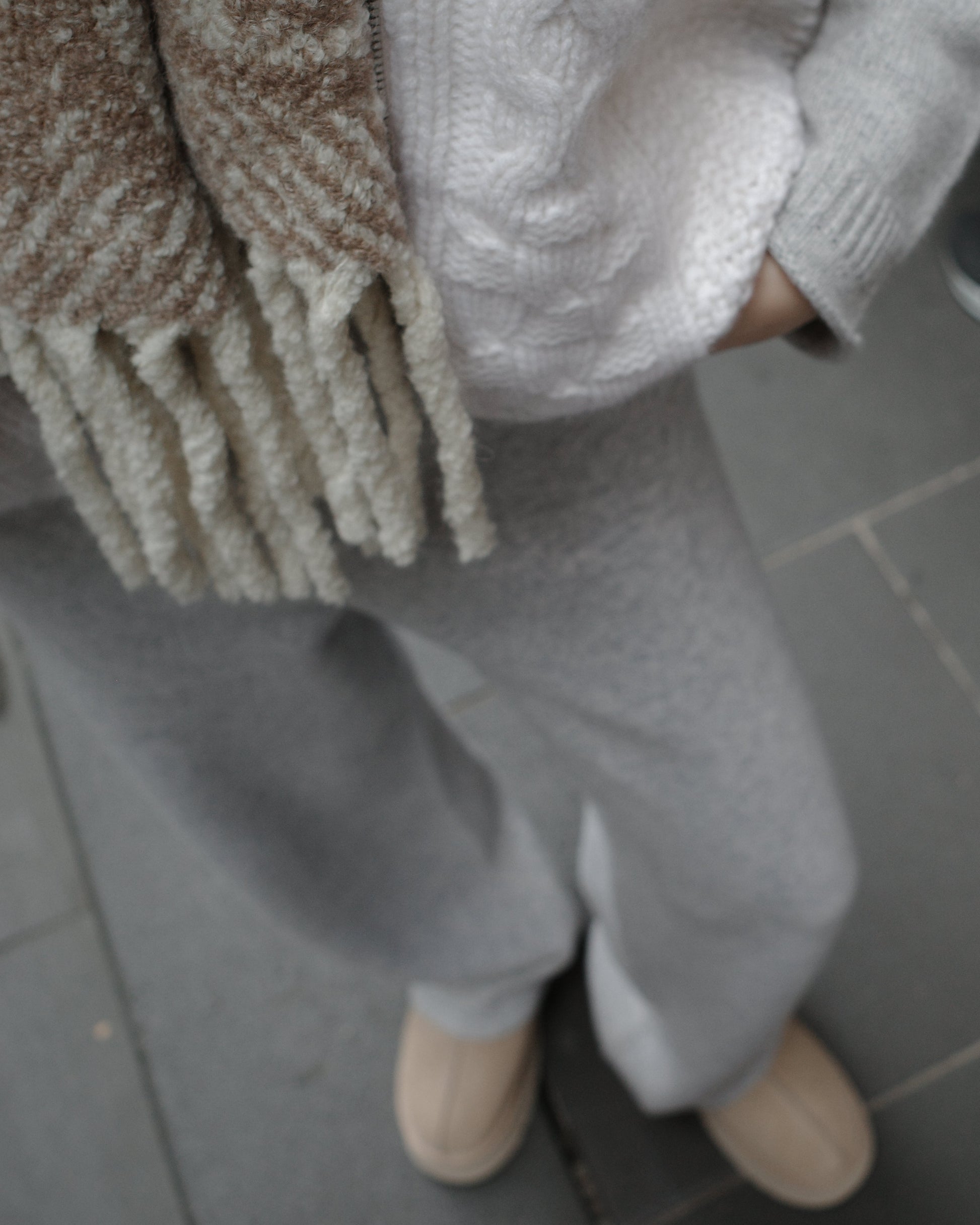 The Anah Thick Cashmere Wide-Leg Trouser