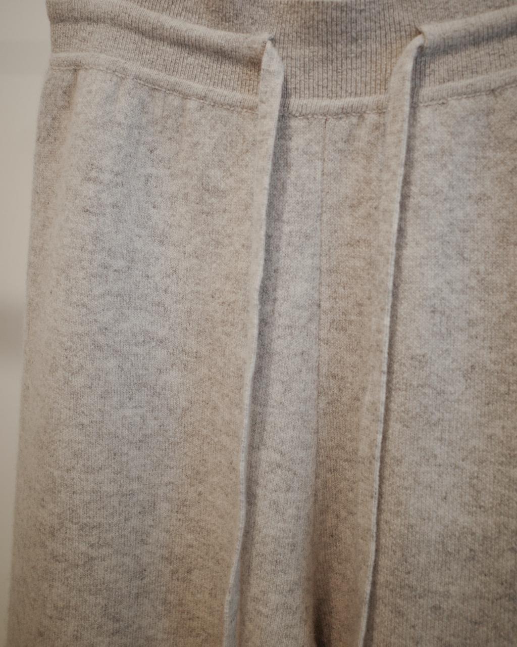 The Anah Thick Cashmere Wide-Leg Trouser